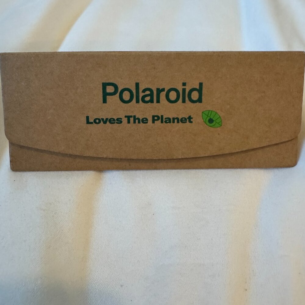 Polaroid Sunglasses – Gold Frame with Black Lenses - Picture 3 of 4